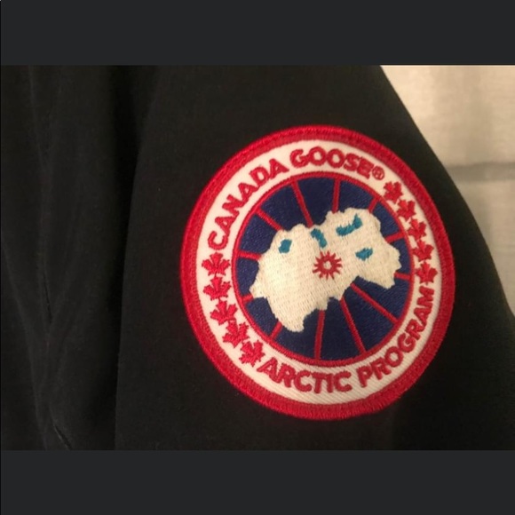 Authentic Canada goose parka Fusion fit xxs - Picture 7 of 7